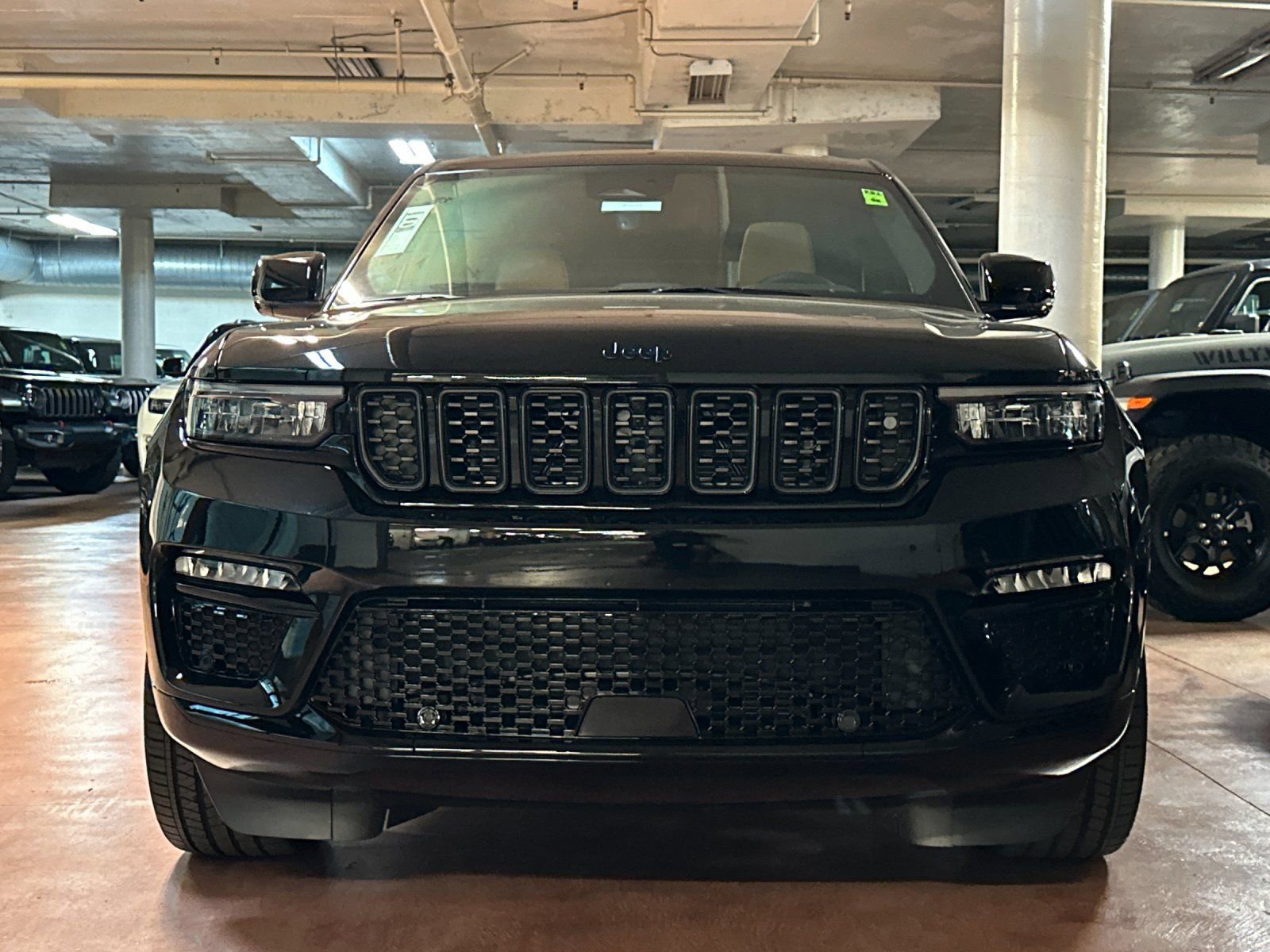 New 2025 Jeep Grand Cherokee Summit image 8