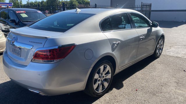 Used 2012 Buick LaCrosse Premium w/ Driver Confidence Package image 4
