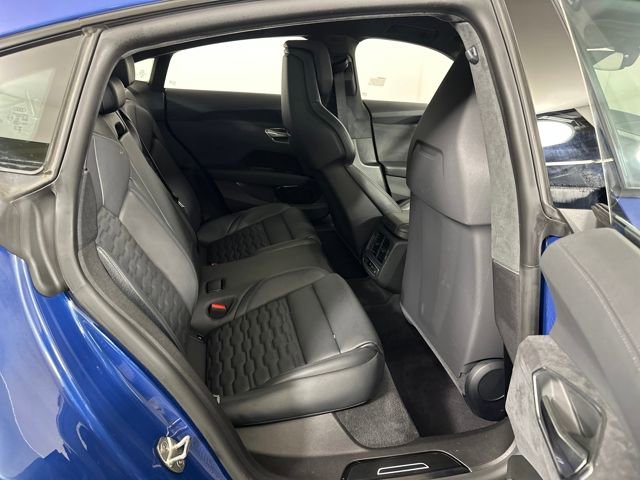 Used 2024 Audi e-tron GT Prestige w/ Prestige Package image 27