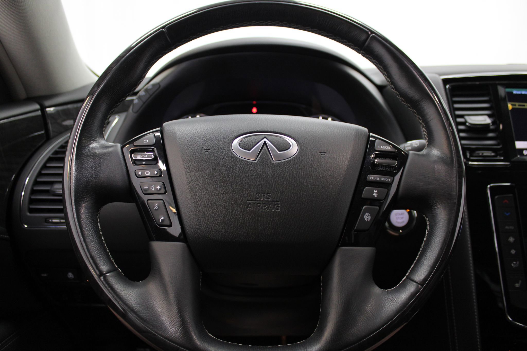 Used 2020 INFINITI QX80 Luxe w/ Proassist Package AWD/4WD image 36