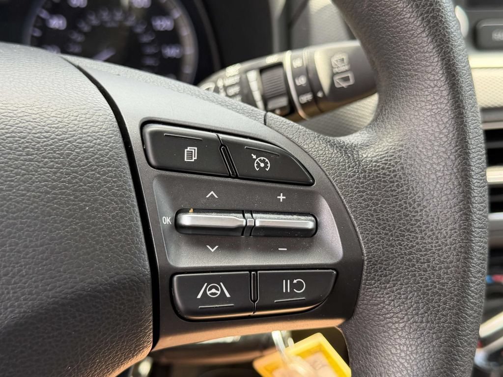 Certified 2023 Hyundai Kona SE AWD/4WD image 21