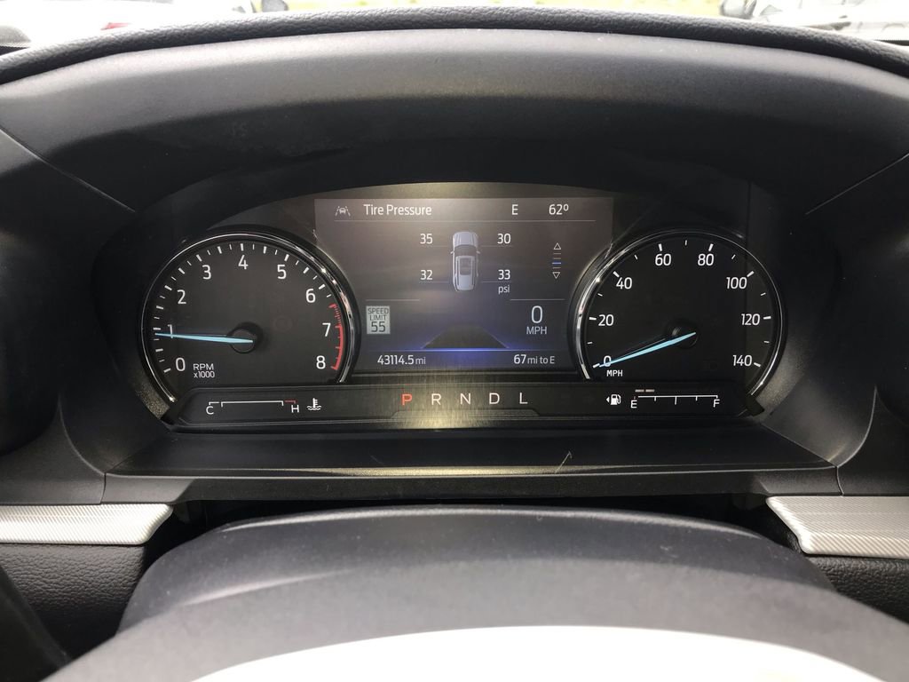 Used 2022 Ford Explorer XLT w/ Equipment Group 202A AWD/4WD image 15