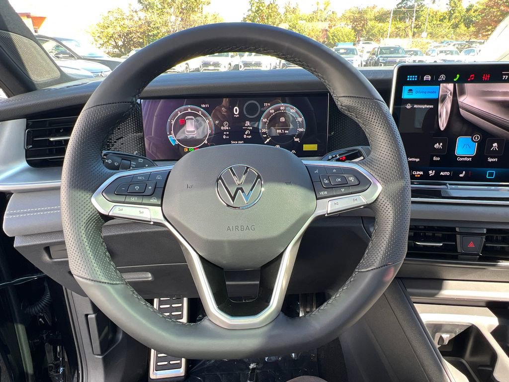 New 2026 Volkswagen Tiguan SE R-Line image 28