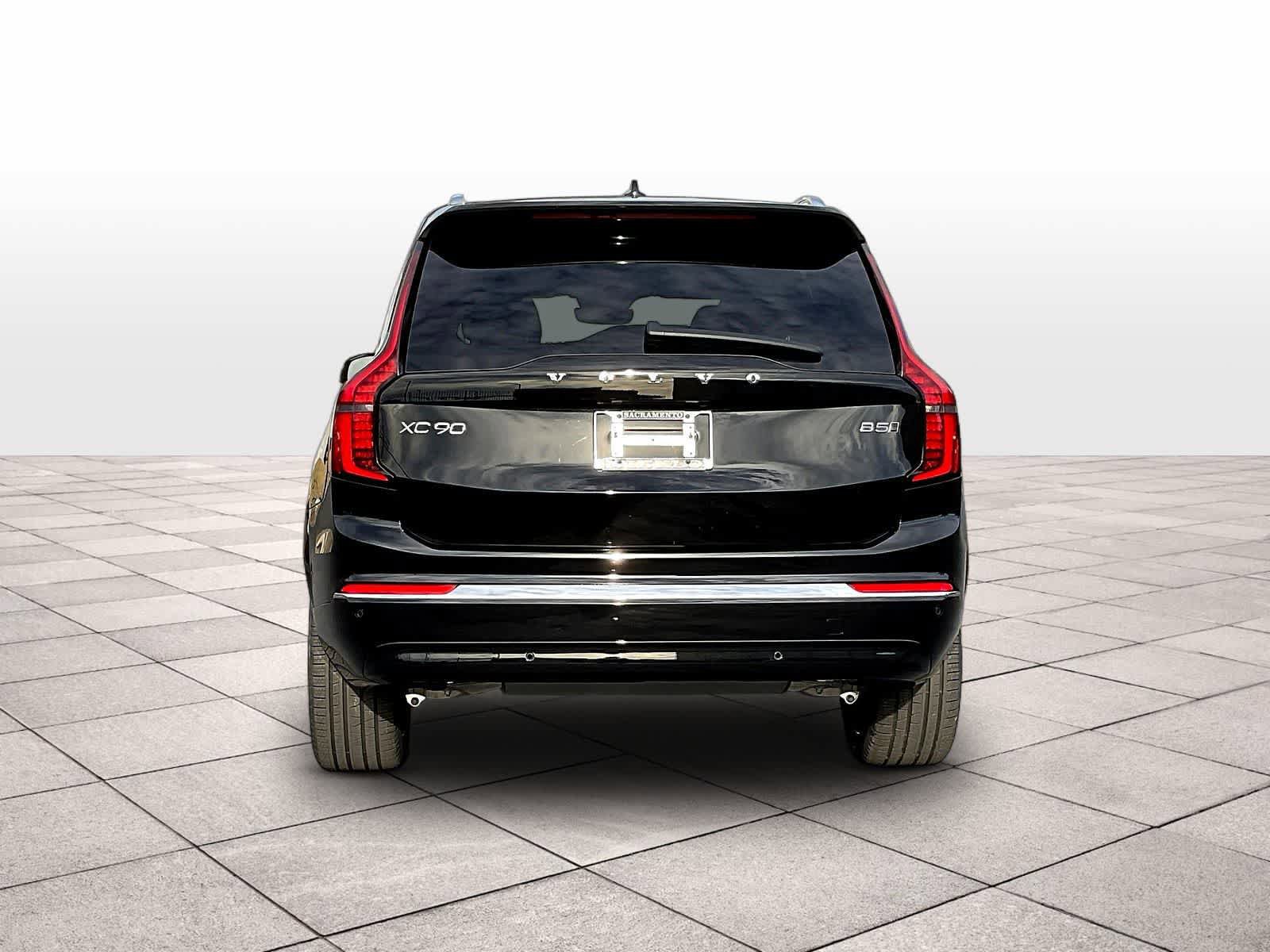 New 2026 Volvo XC90 B5 Plus w/ Protection Package AWD/4WD image 6