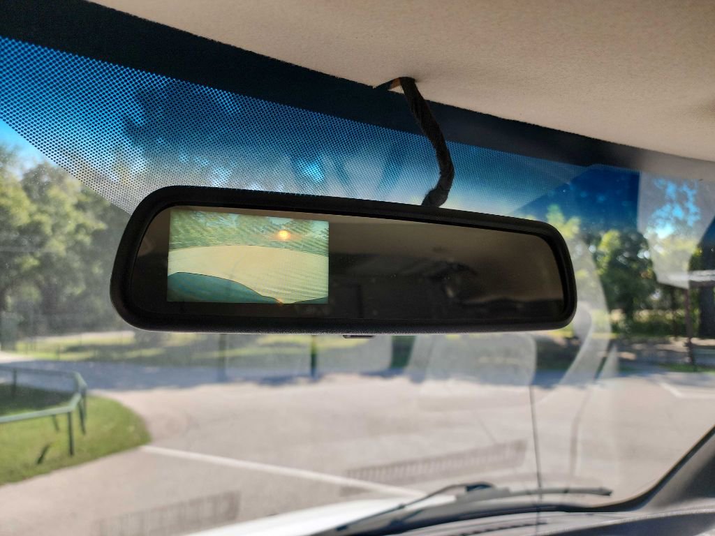 Used 2018 Chevrolet Express 2500 w/ Driver Convenience Package RWD image 21