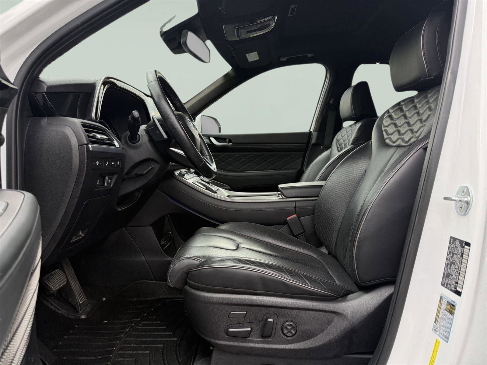 Used 2022 Hyundai Palisade Calligraphy image 9