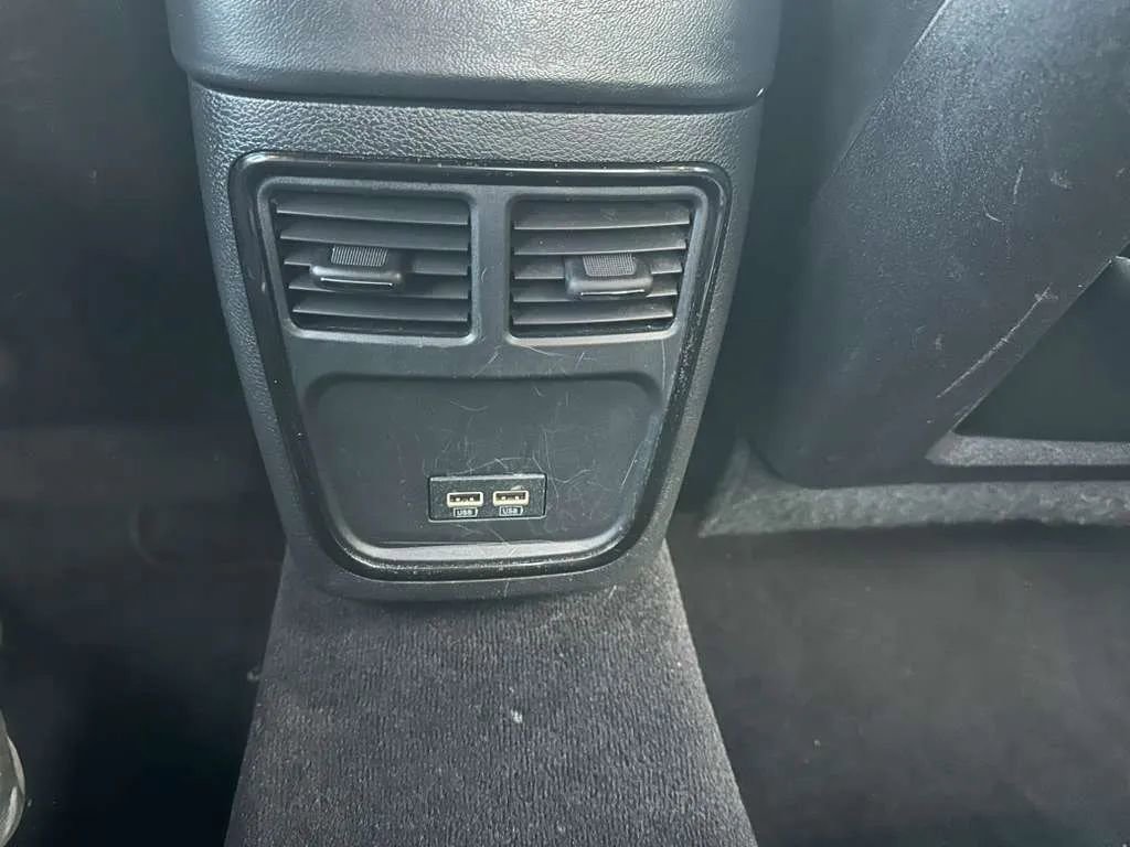 Used 2019 Chrysler 300 S image 36