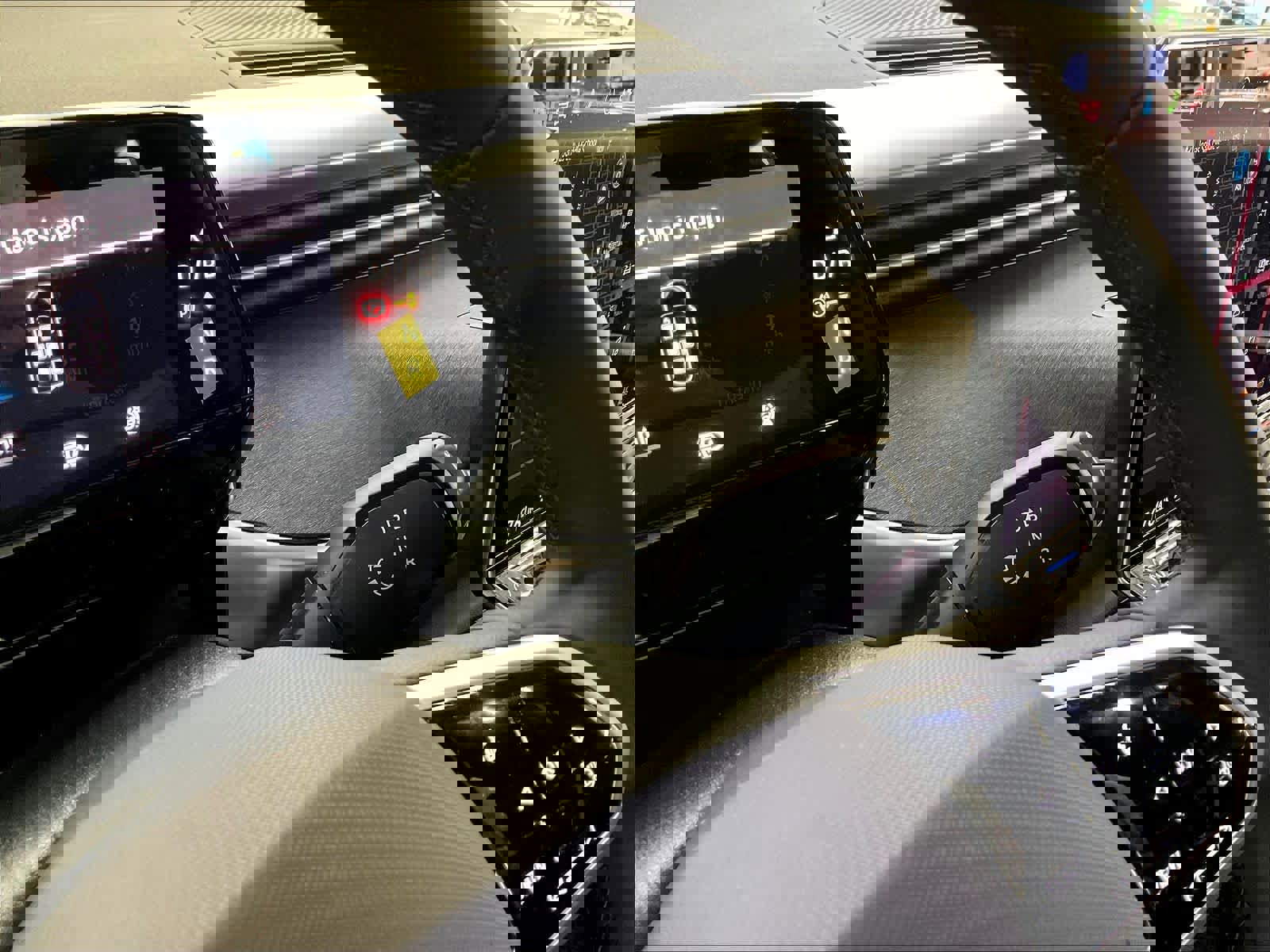 New 2025 Volkswagen ID. Buzz Pro S image 10