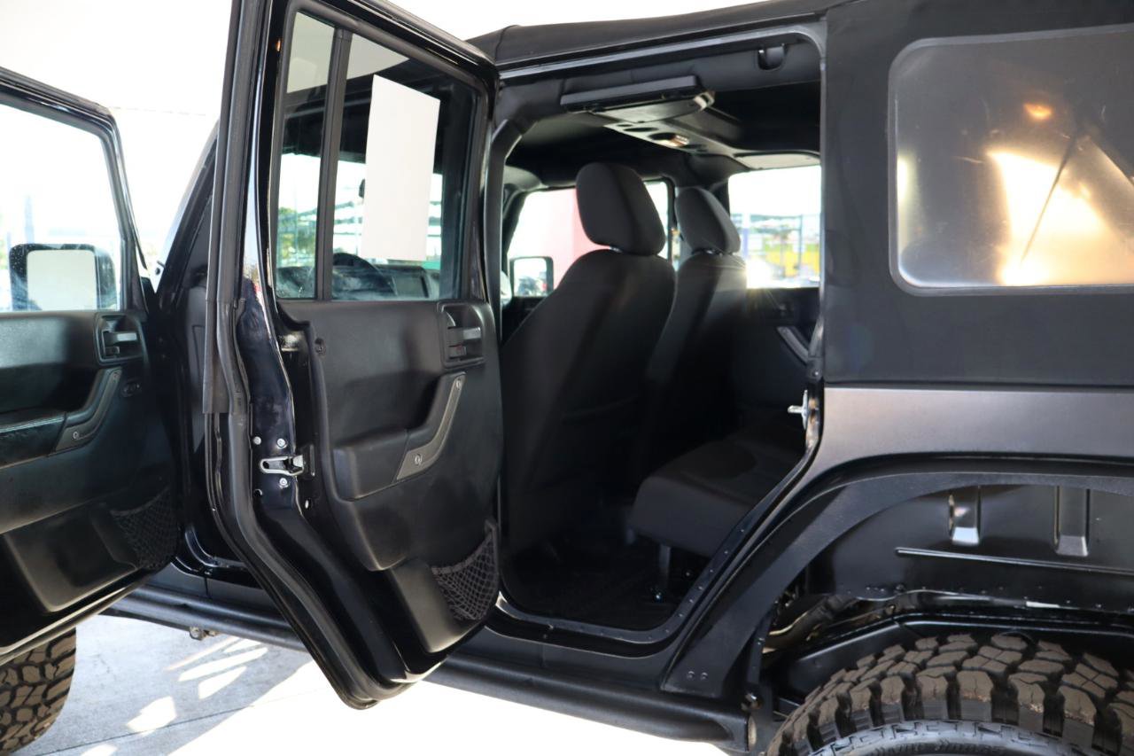 Used 2016 Jeep Wrangler Unlimited Sport image 28