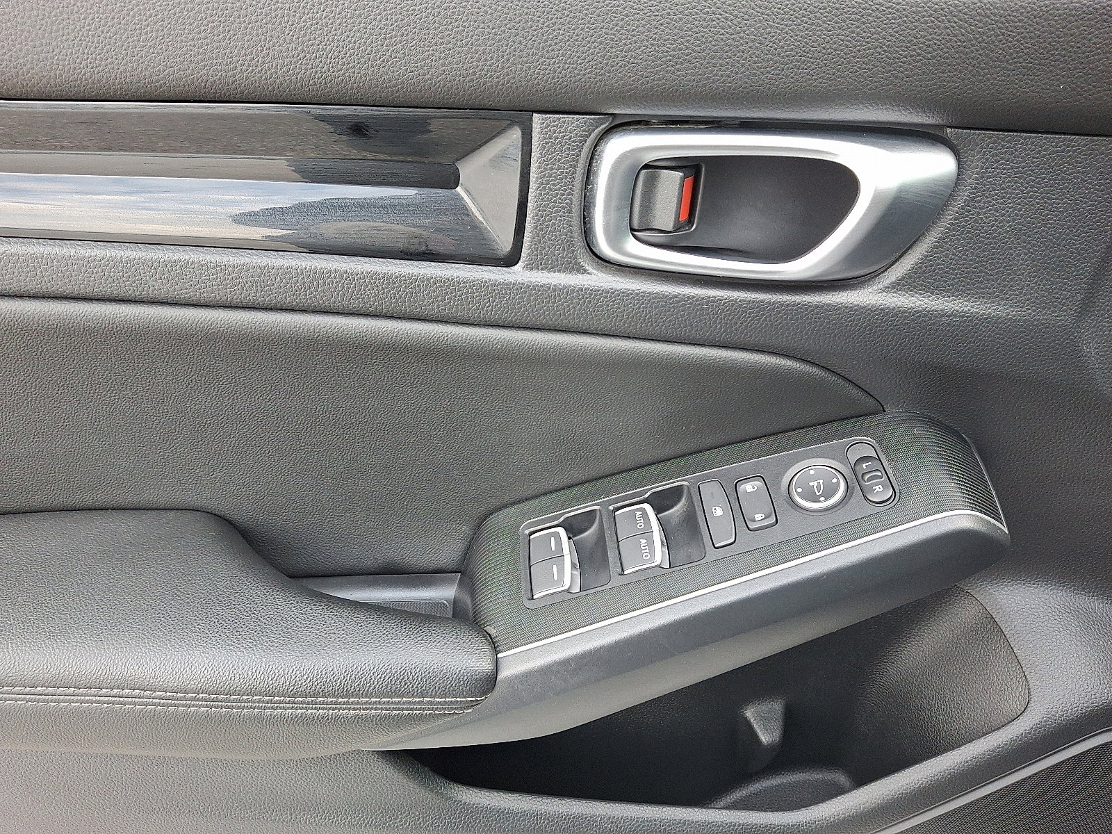 Certified 2022 Honda Civic Sport Touring image 12