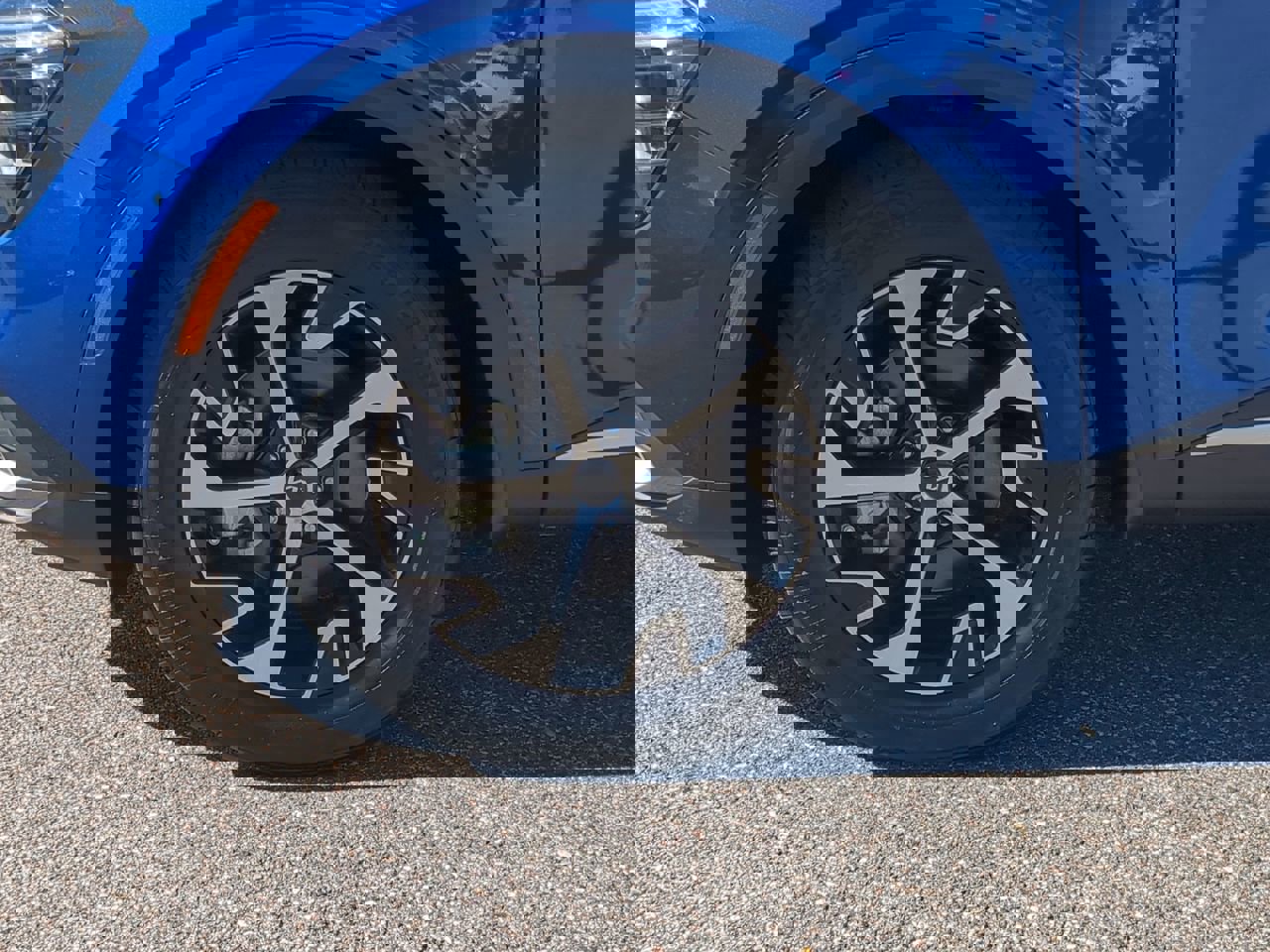 Certified 2024 Kia Sportage EX image 11