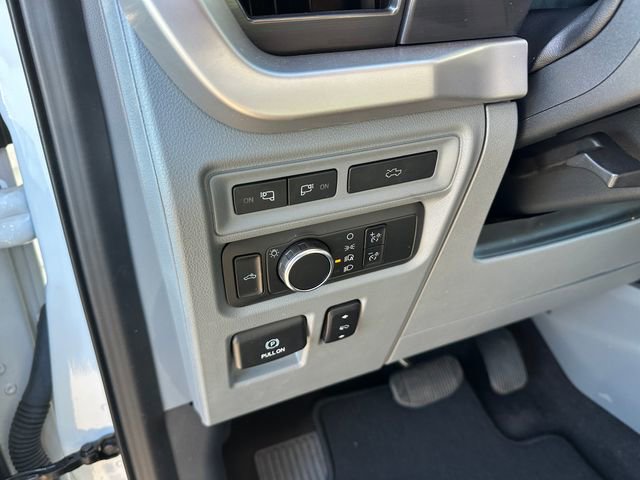 Used 2022 Ford F150 Lightning XLT image 20