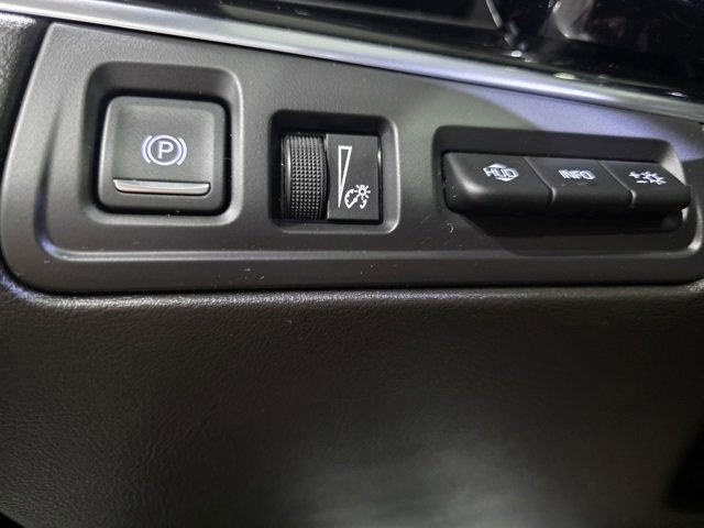 Used 2020 Cadillac XT6 Premium Luxury image 19