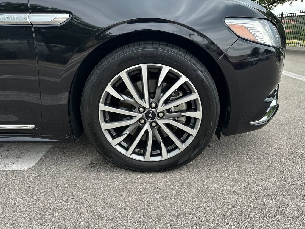 Used 2019 Lincoln Continental Select FWD image 13