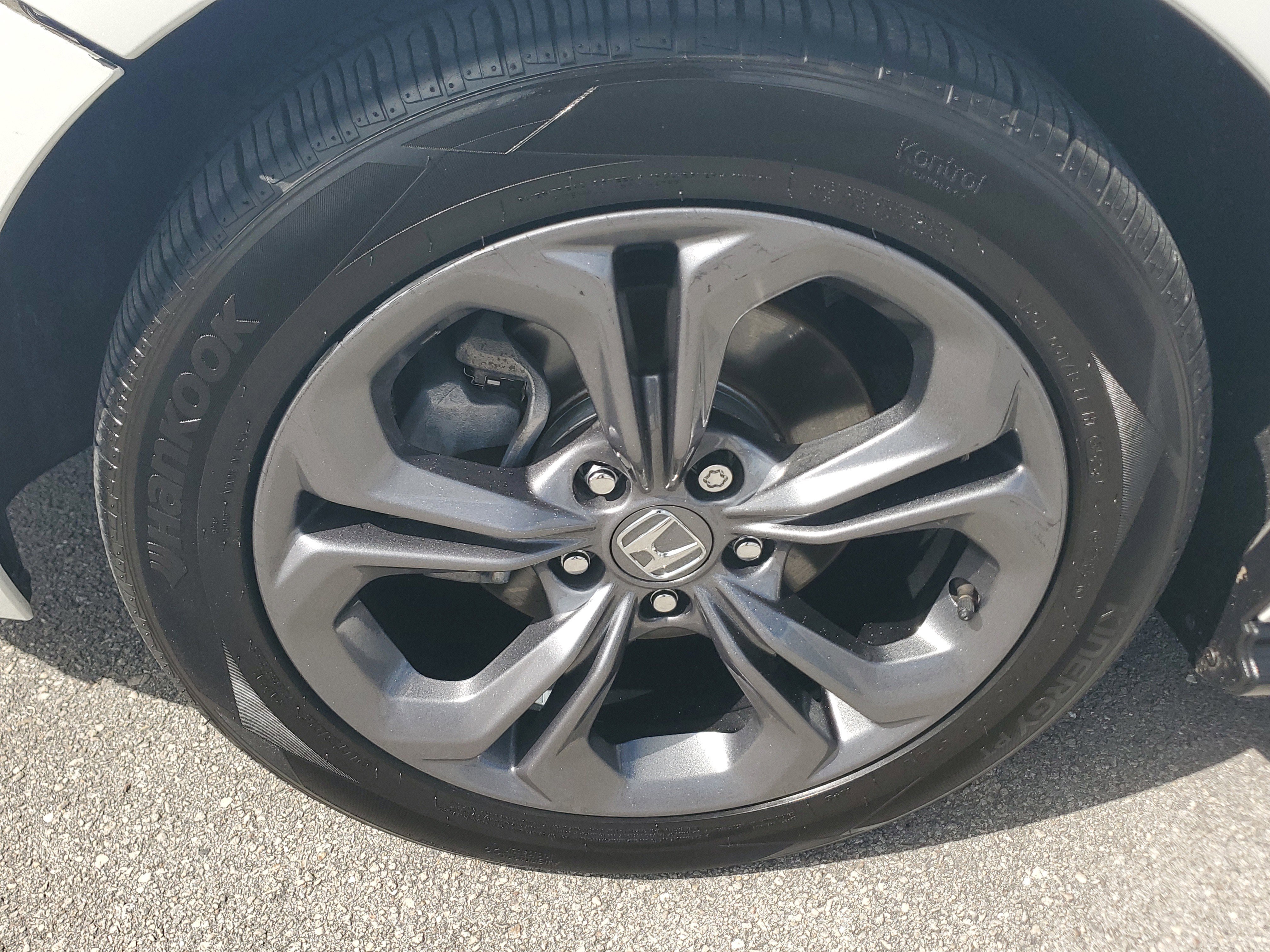 Used 2023 Honda Accord EX image 9