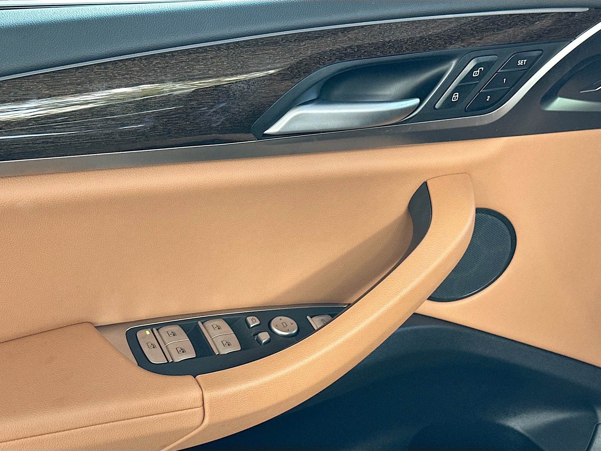 Certified 2025 BMW X4 xDrive30i image 18