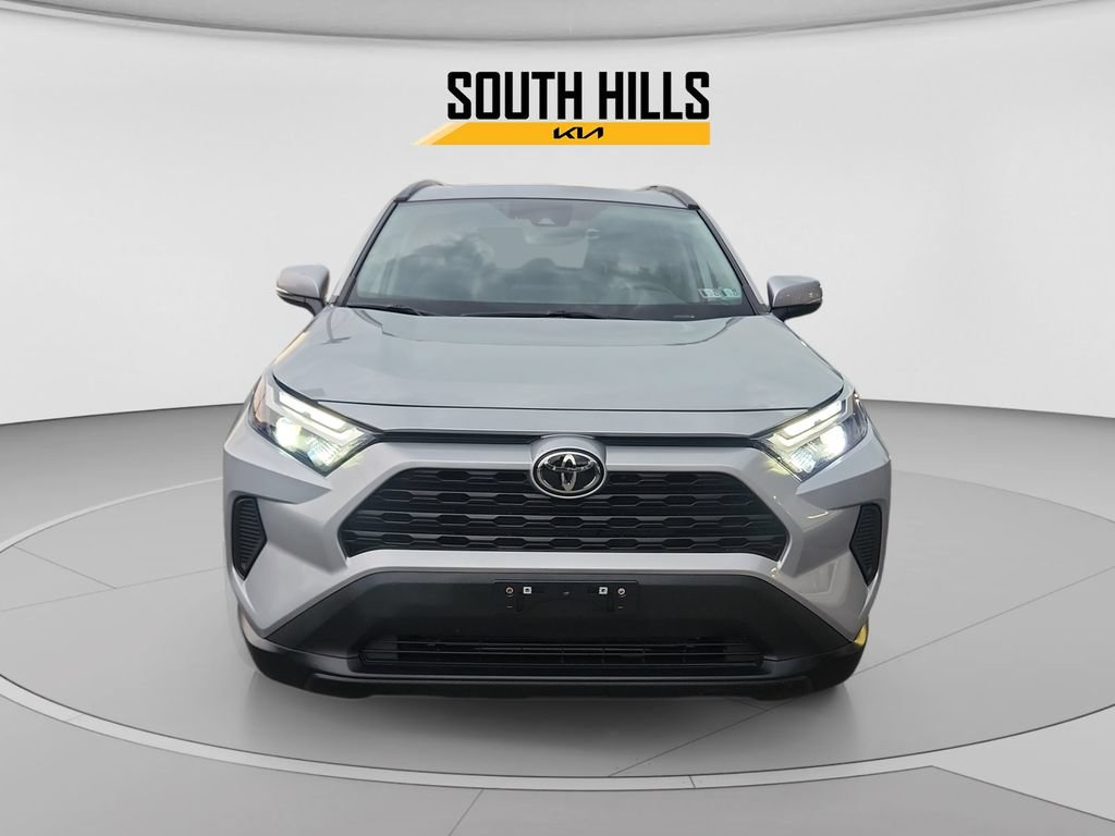 Used 2022 Toyota RAV4 XLE w/ Convenience Package AWD/4WD image 8