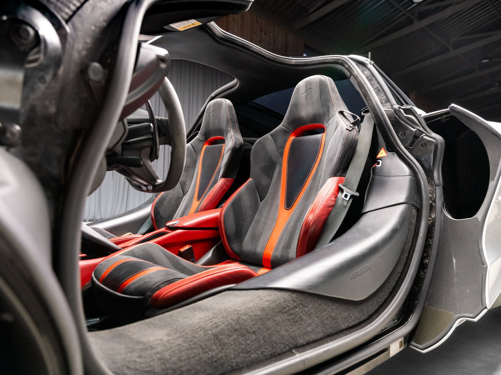 Used 2019 McLaren 720S RWD image 45