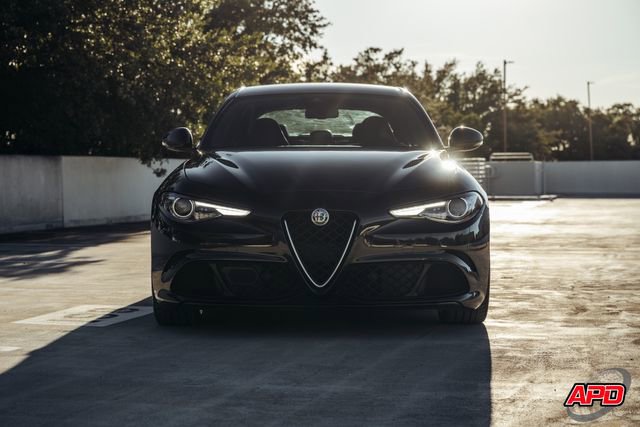Used 2019 Alfa Romeo Giulia Quadrifoglio w/ Driver Assist Dynamic Package image 17