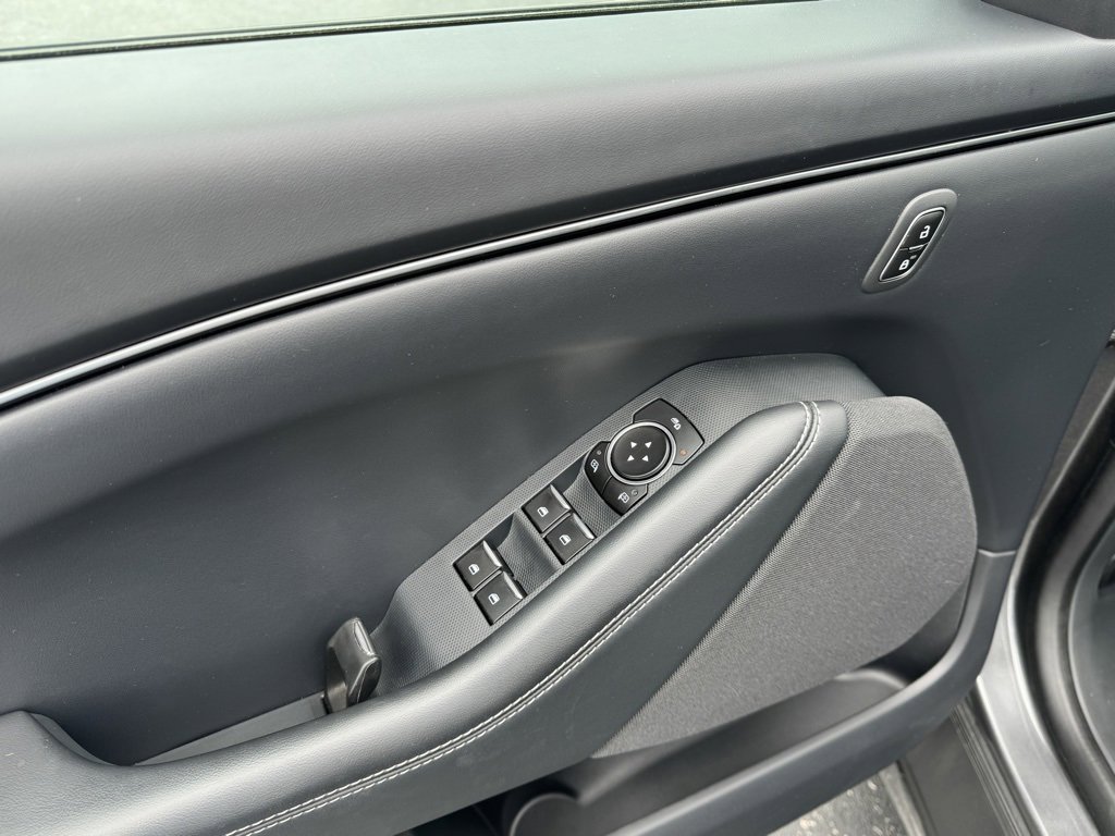 New 2023 Ford Mustang Mach-E Select image 3