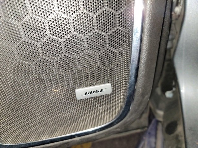 Used 2018 Chevrolet Suburban LT image 10