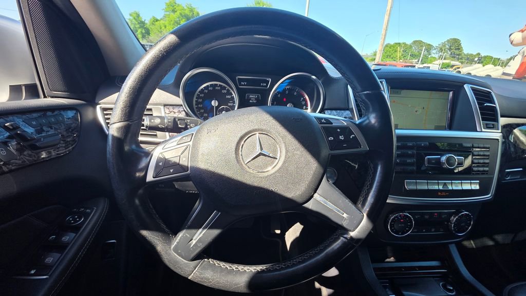 Used 2015 Mercedes-Benz GL 450 4MATIC image 10