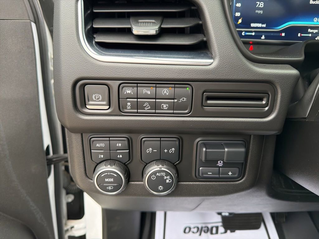 Used 2022 Chevrolet Tahoe Z71 w/ Z71 Off-Road Package AWD/4WD image 25