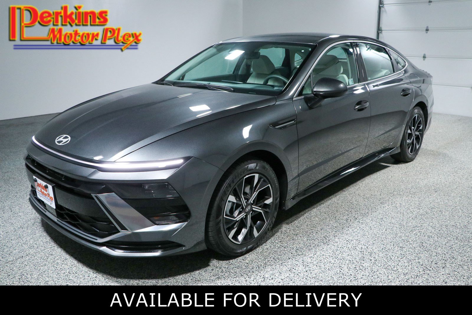 Used 2025 Hyundai Sonata SEL FWD image 1