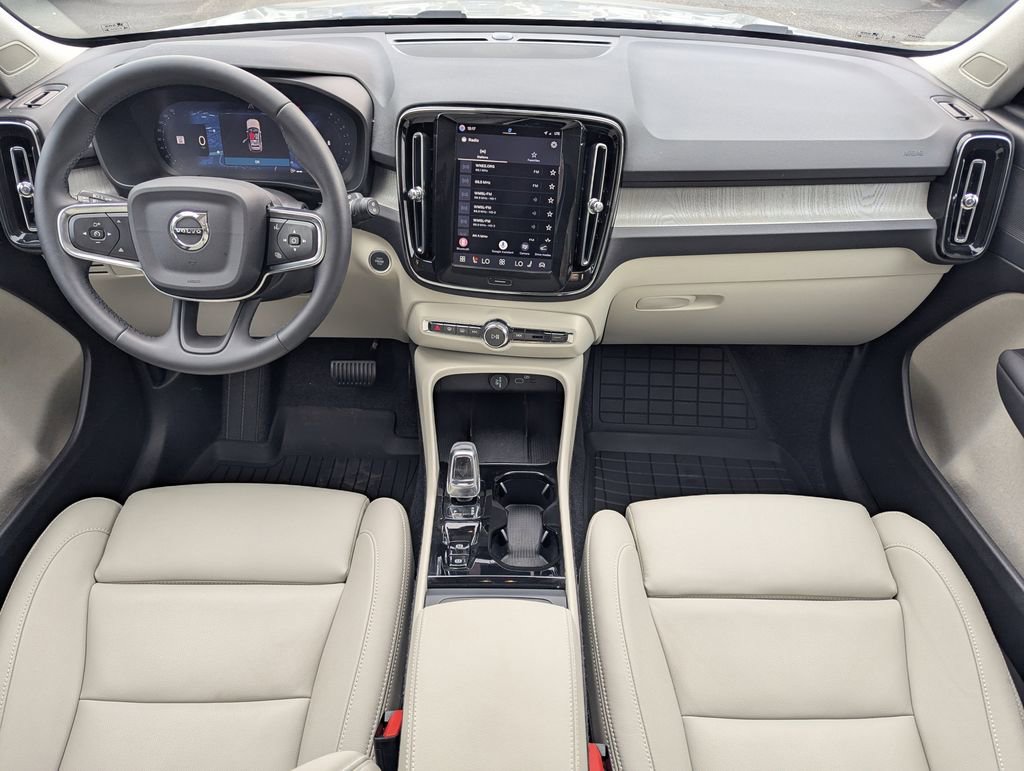 Certified 2026 Volvo XC40 B5 Plus w/ Protection Package Premier AWD/4WD image 14