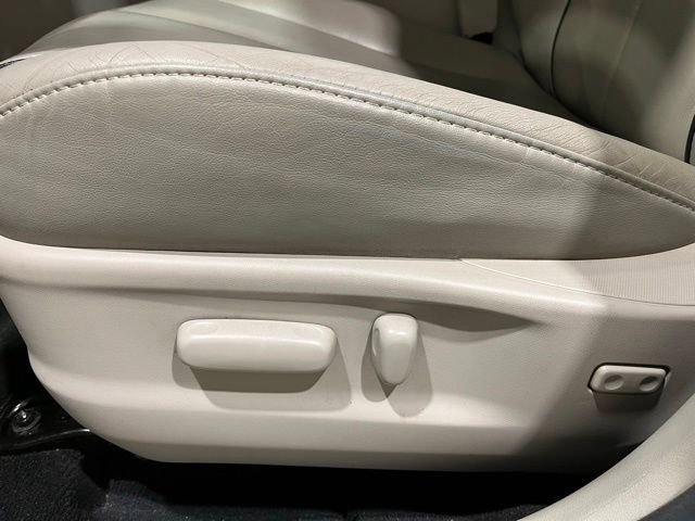 Used 2014 Toyota Venza XLE w/ Tow Prep Package image 37