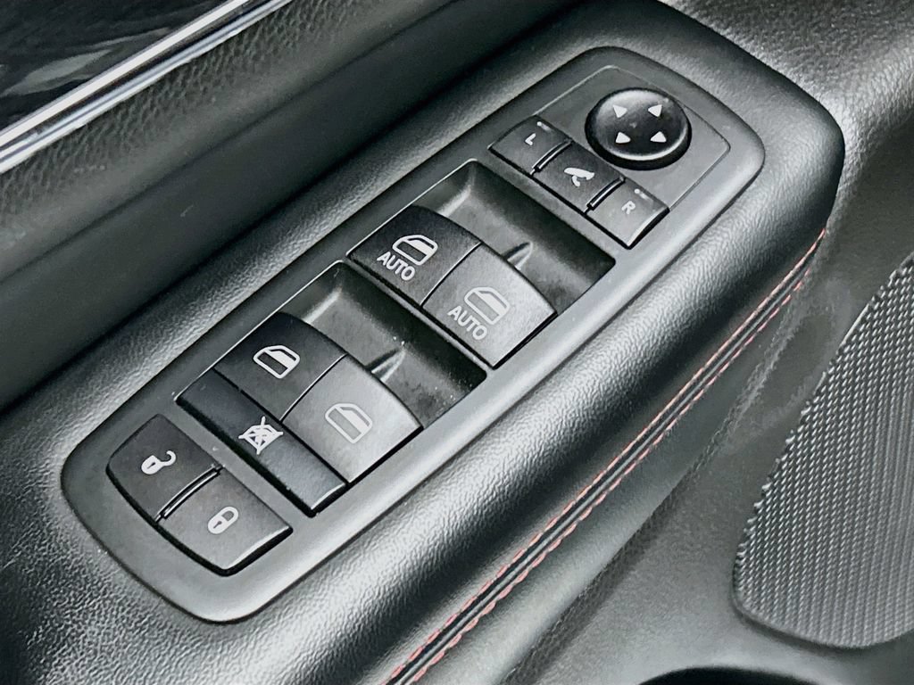 Used 2021 Jeep Grand Cherokee Trailhawk w/ Trailhawk Luxury Group AWD/4WD image 22