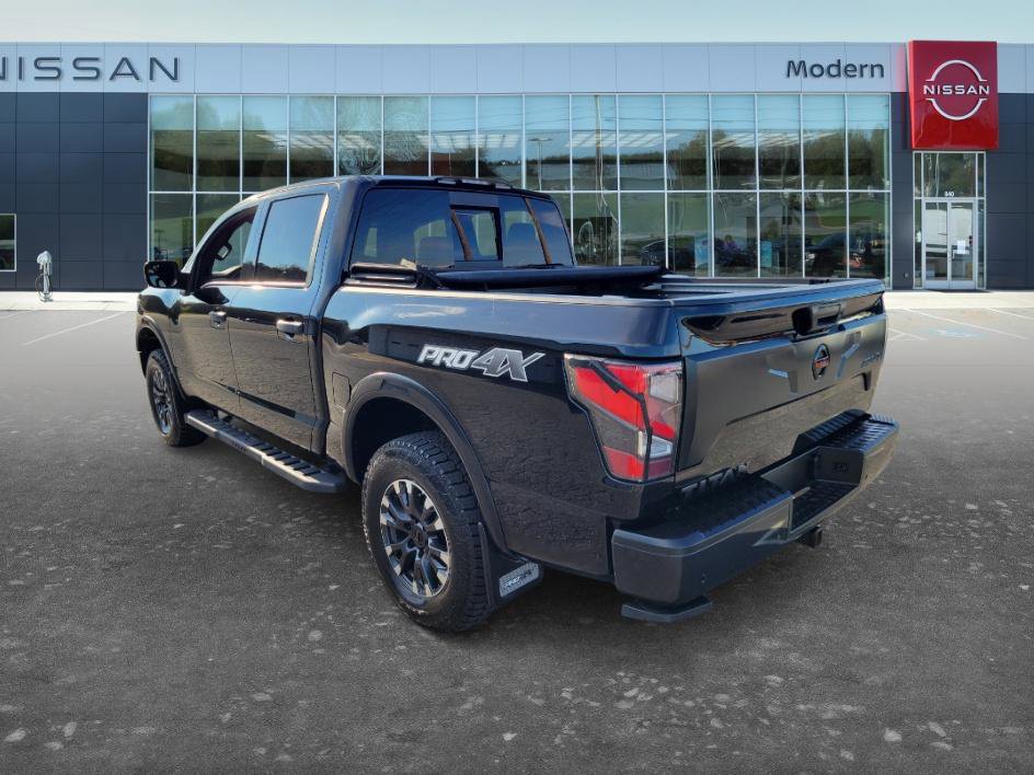 Used 2021 Nissan Titan PRO-4X w/ Pro-4x Convenience Package image 6
