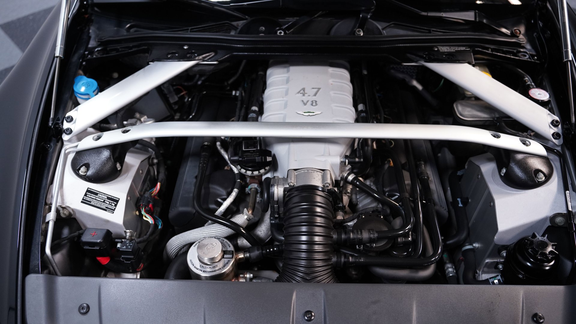Used 2009 Aston Martin V8 Vantage V8 image 3
