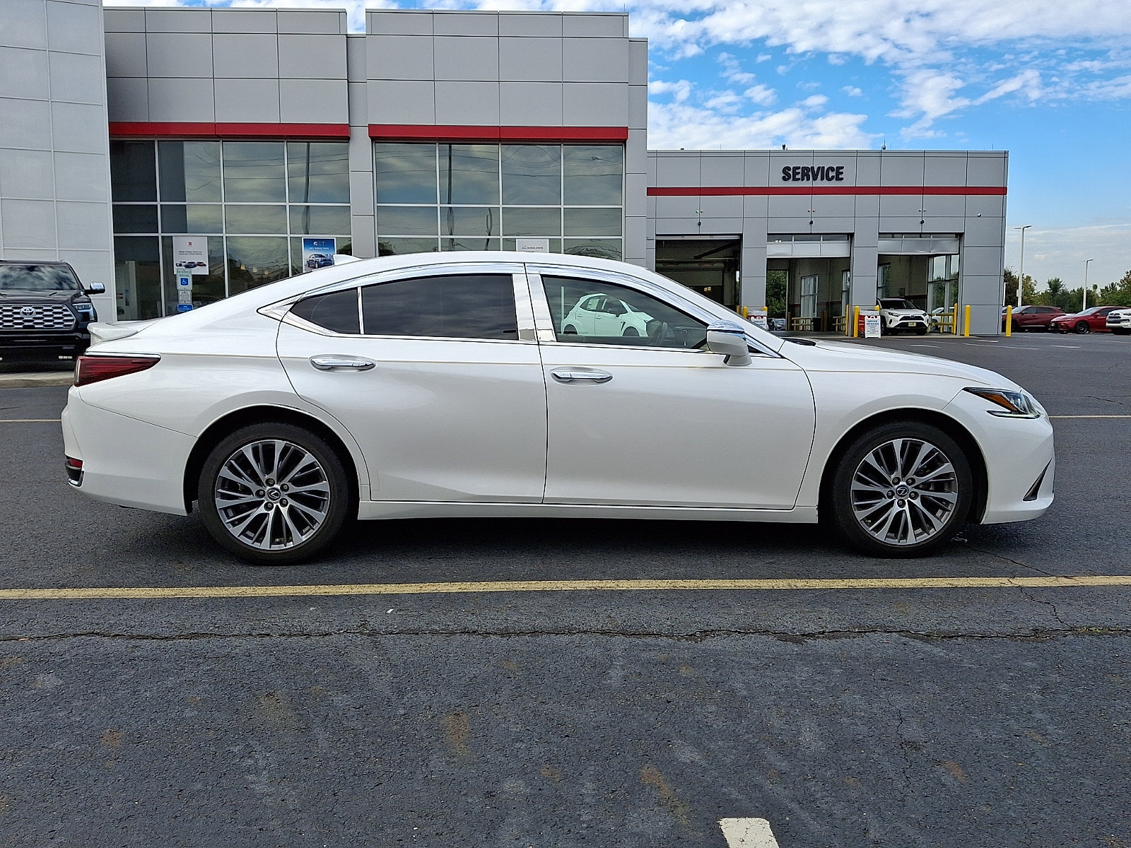 Used 2021 Lexus ES 250 w/ Premium Package AWD/4WD image 7