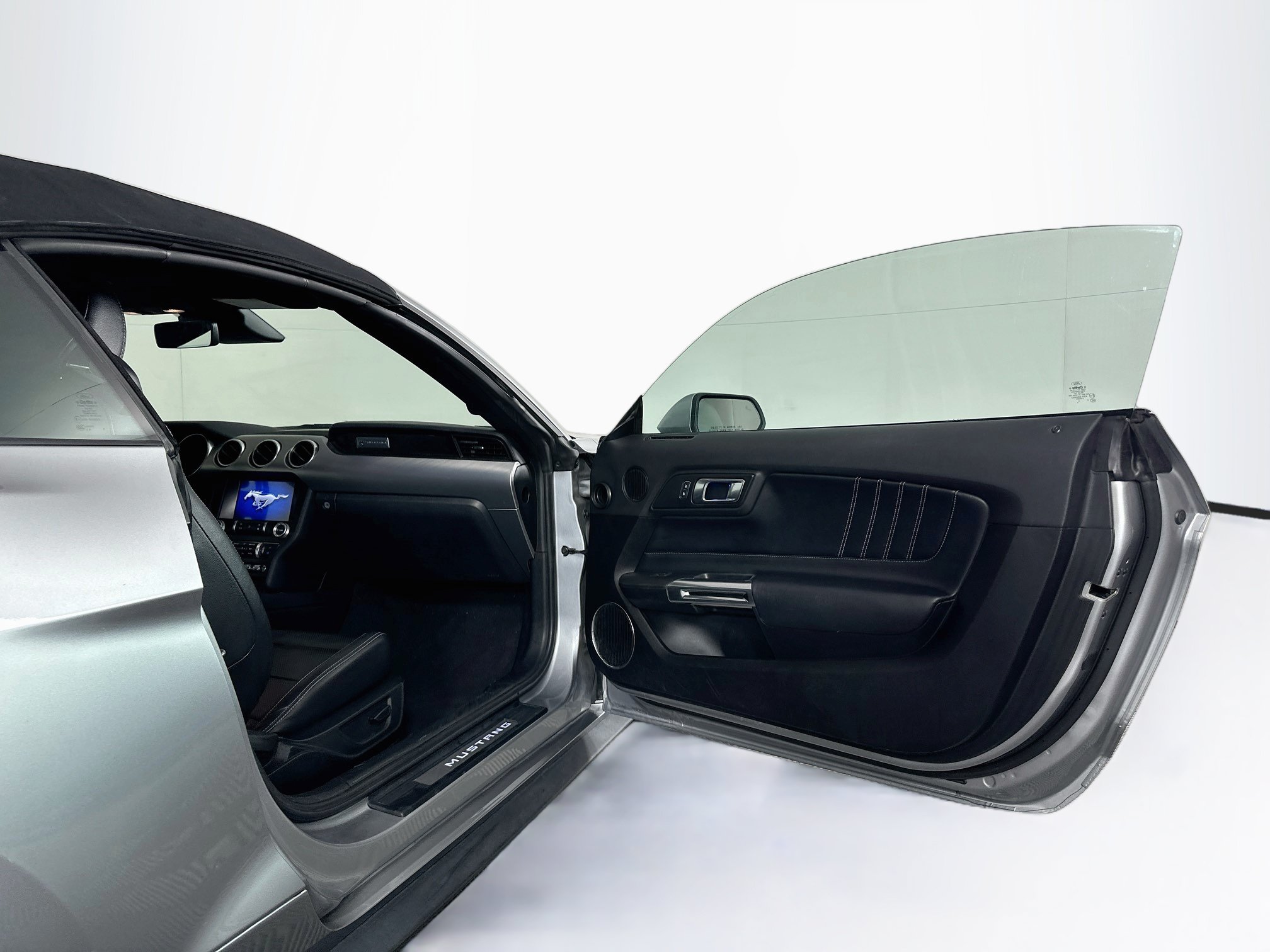 Used 2022 Ford Mustang Premium RWD image 28