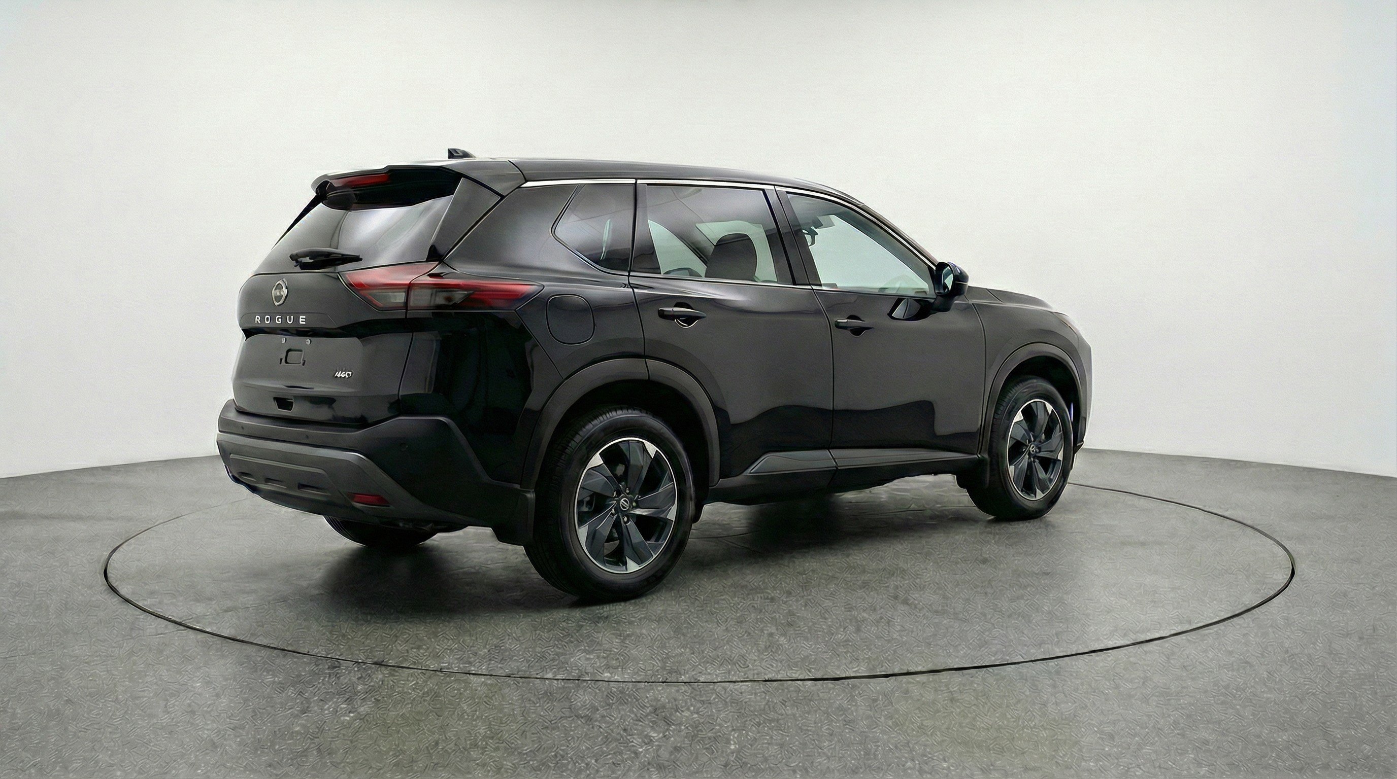Used 2025 Nissan Rogue SV image 9