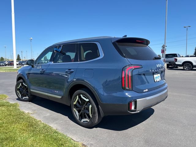 Used 2025 Kia Telluride EX w/ EX Captain's Chair Package AWD/4WD image 5