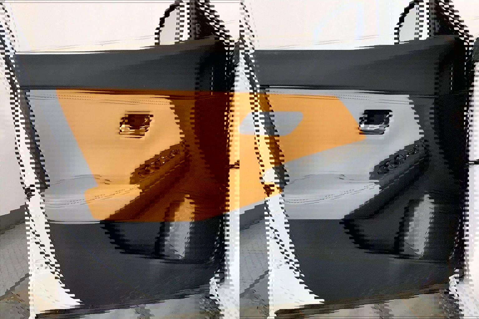 Used 2022 Nissan Sentra SV w/ SV Premium Package image 24