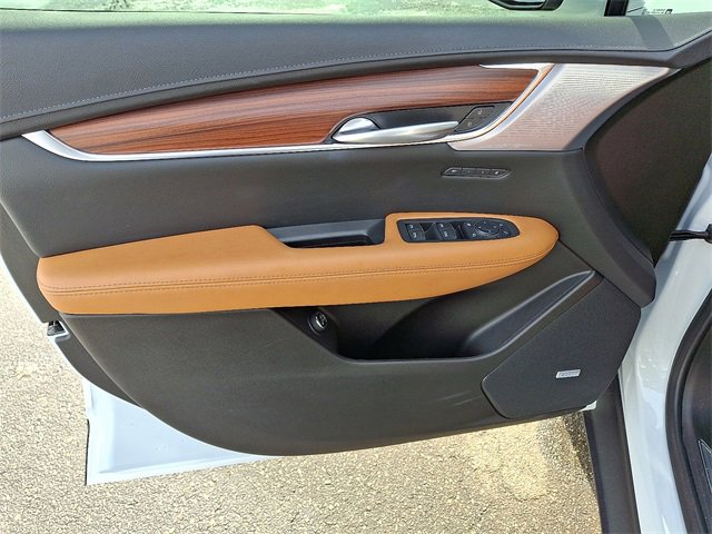 Certified 2025 Cadillac XT5 Premium Luxury w/ Technology Package image 9