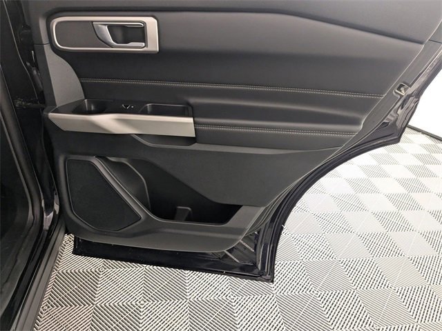 Used 2021 Ford Explorer XLT w/ Equipment Group 202A image 33