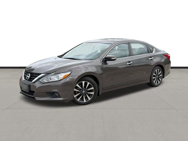 Used 2017 Nissan Altima 2.5 SV w/ Convenience Package FWD image 1