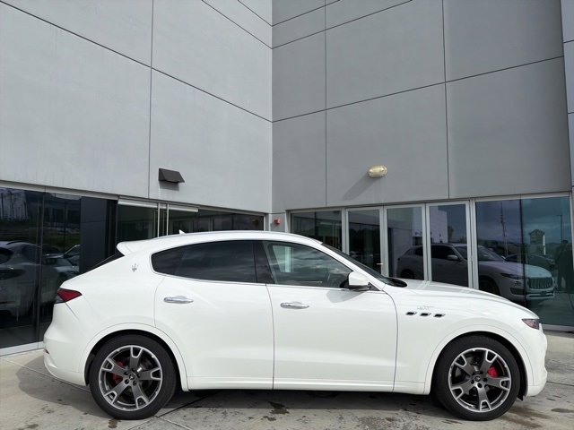 Certified 2023 Maserati Levante GT image 9