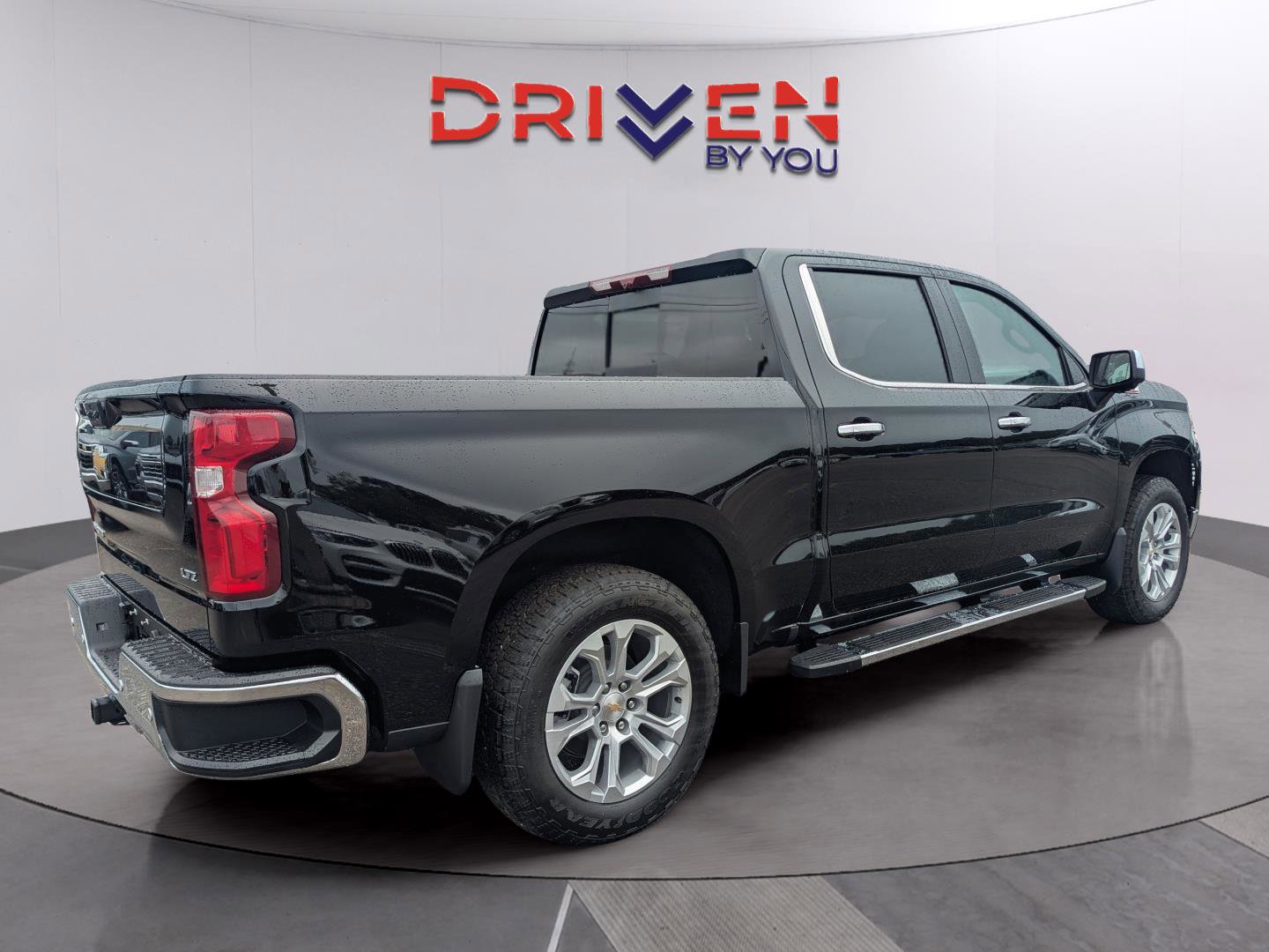 New 2026 Chevrolet Silverado 1500 LTZ w/ LTZ Premium Package image 5