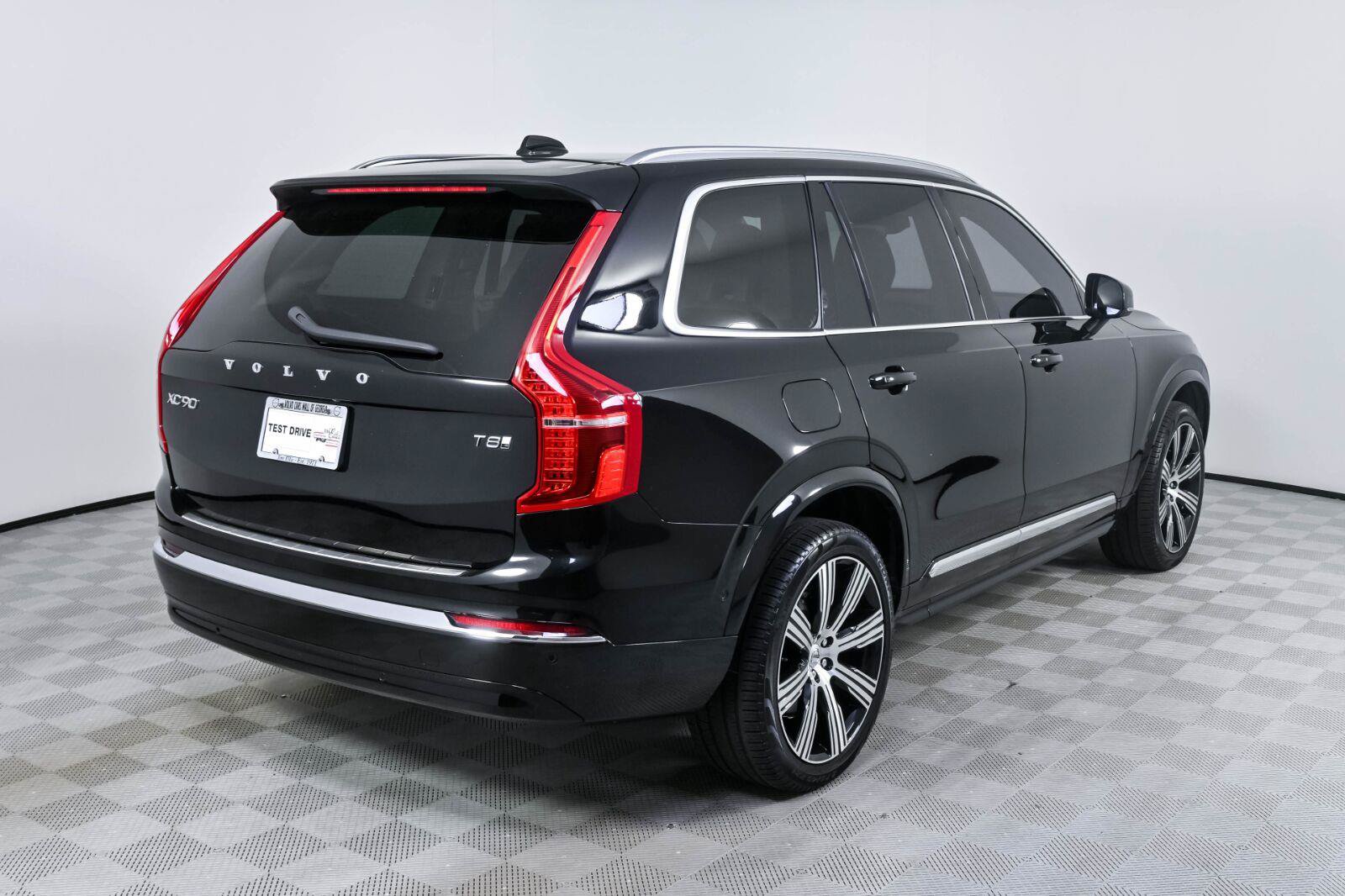 Used 2025 Volvo XC90 T8 Plus w/ Protection Package Premier AWD/4WD image 28