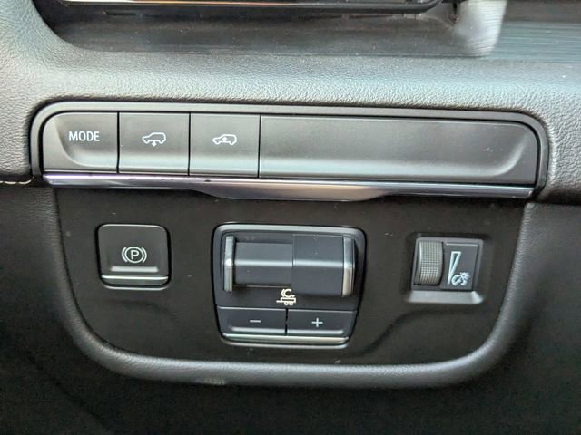 Used 2021 Cadillac Escalade Sport w/ Driver Assist Tech Package image 31
