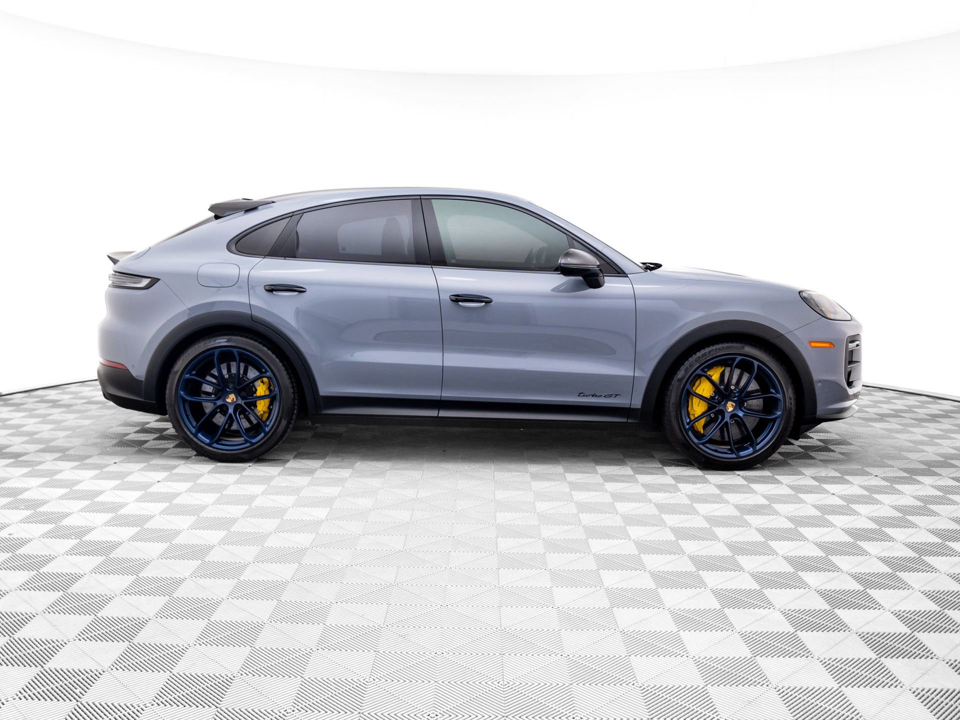 Certified 2024 Porsche Cayenne Turbo GT image 7