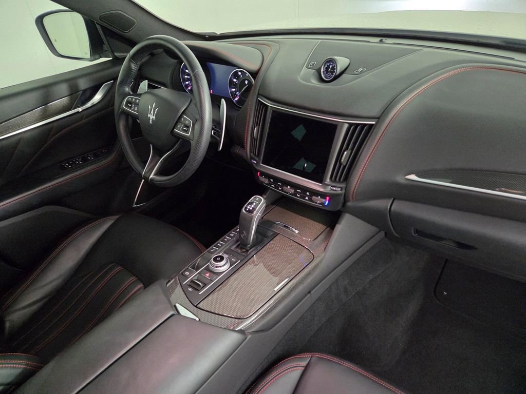 Used 2022 Maserati Levante GT image 32