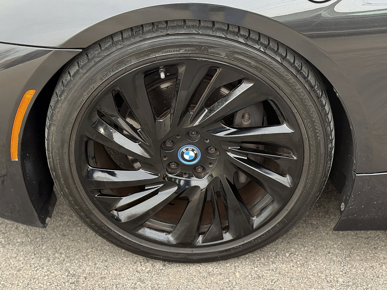 Used 2015 BMW i8 image 9
