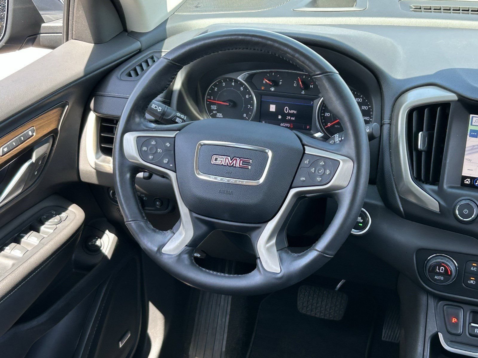 Certified 2020 GMC Terrain Denali w/ Denali Premium Package AWD/4WD image 17