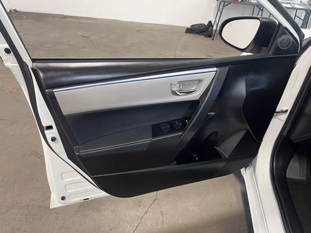 Used 2016 Toyota Corolla LE image 25